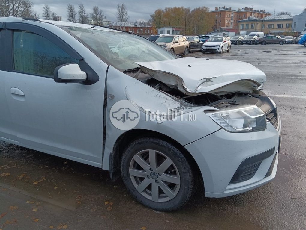 Фото Renault Logan 10