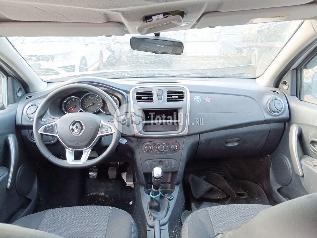 Фото Renault Logan 104