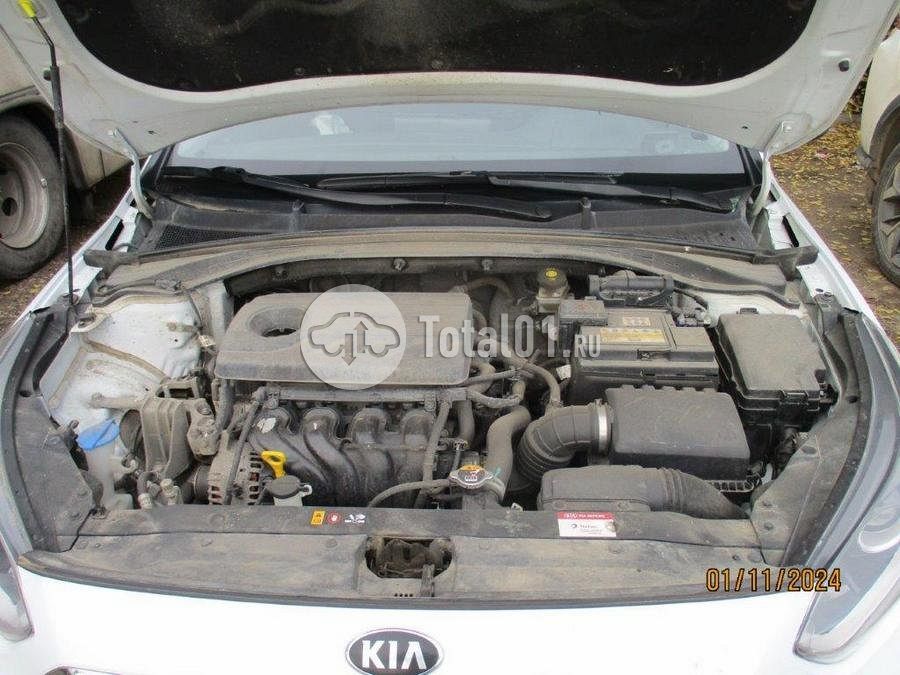 Фото KIA cee\'d 176