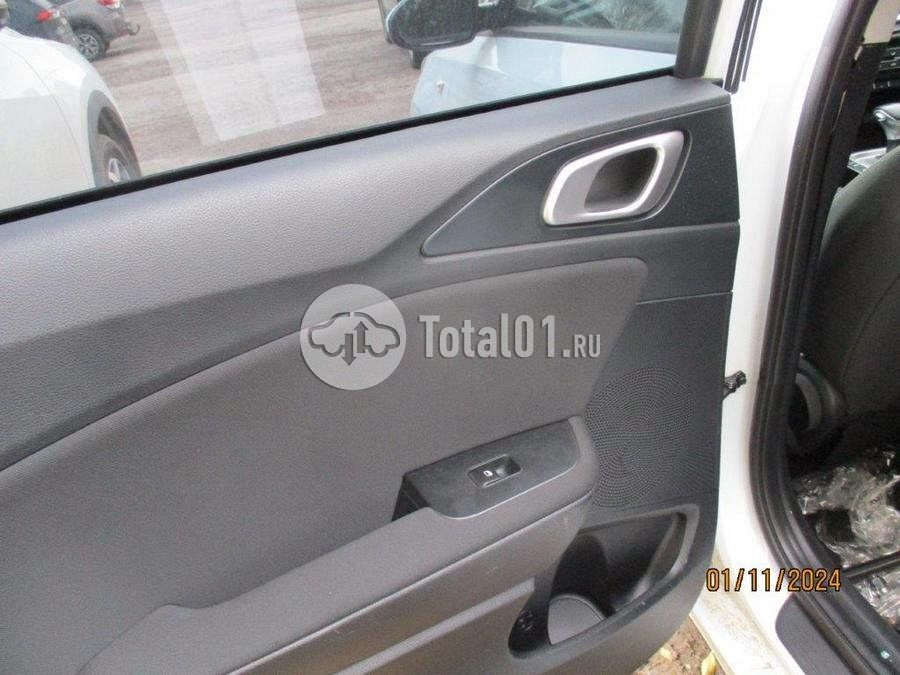 Фото KIA cee\'d 220