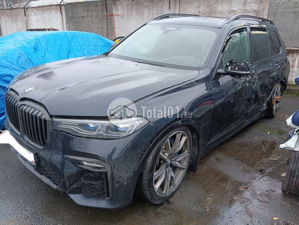 Фото BMW X7 112