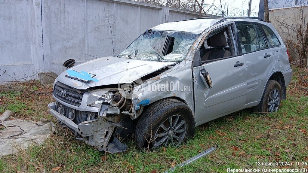 Фото Toyota RAV4 4