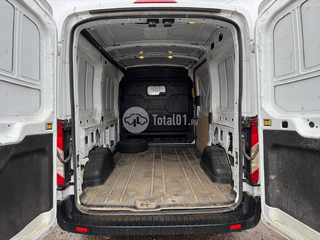 Фото Ford Transit 28