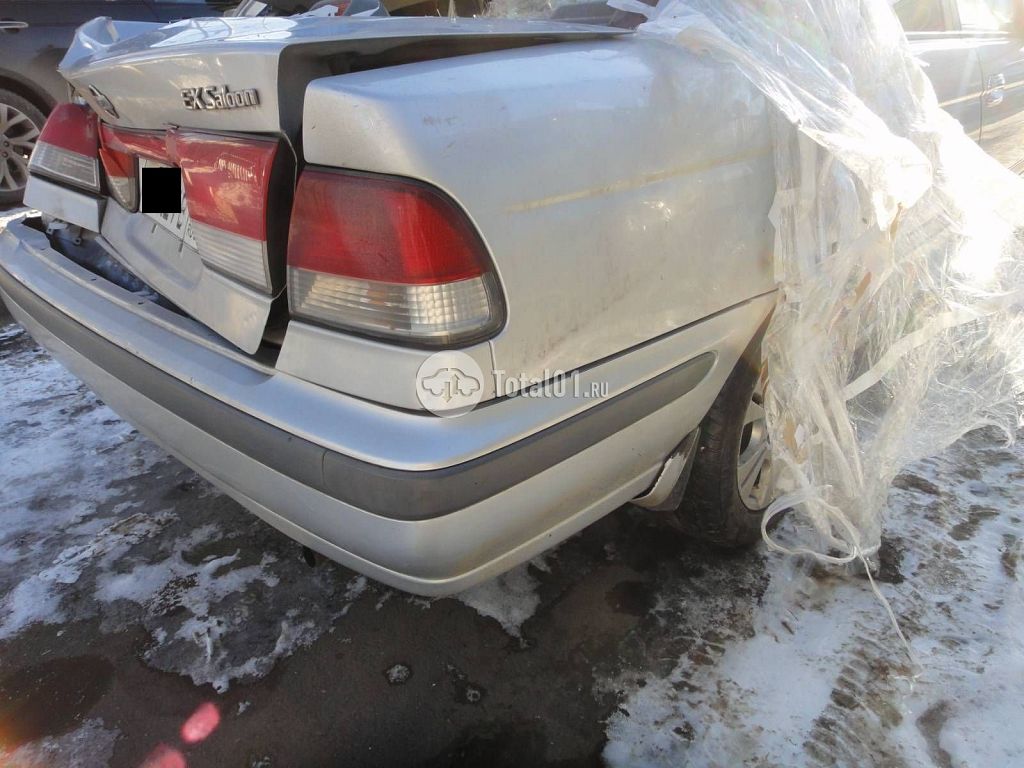 Фото Nissan Sunny 14