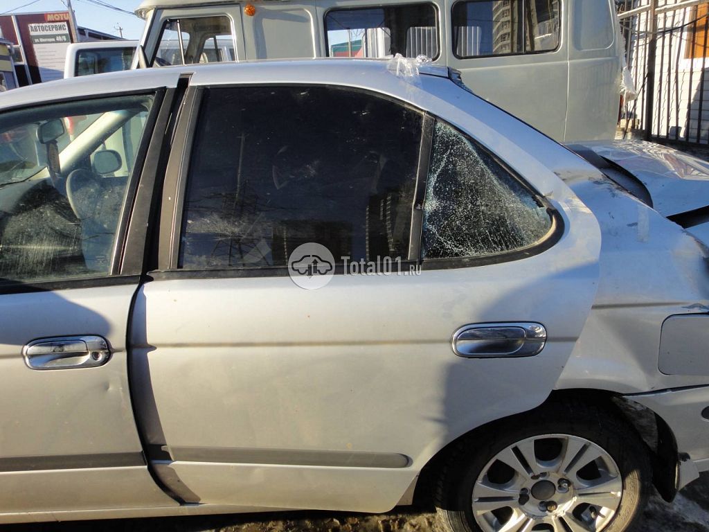 Фото Nissan Sunny 32