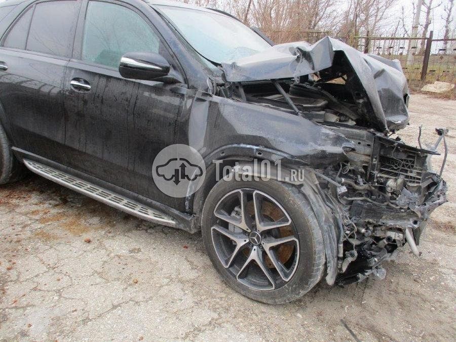 Фото Mercedes-Benz GLE-класс AMG 122