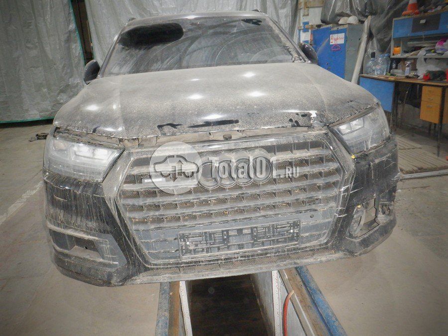 Фото Audi Q7 4