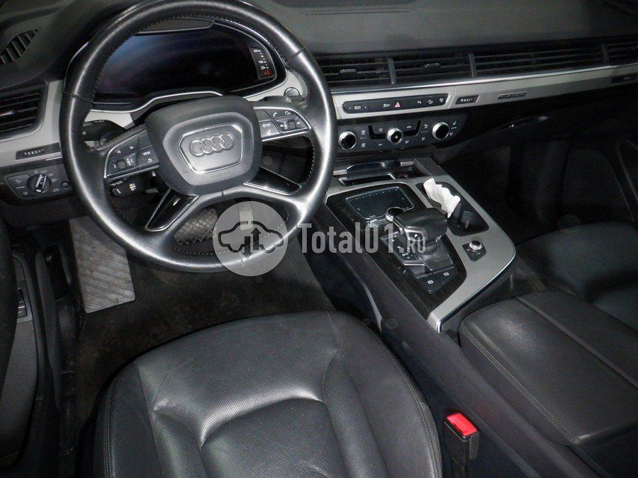 Фото Audi Q7 96