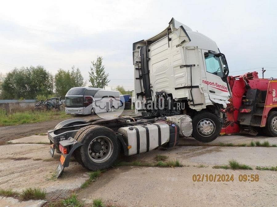 Фото Volvo FH-Truck 4x2 4