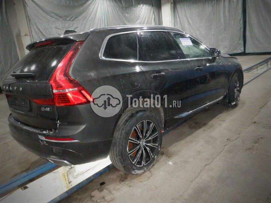 Фото Volvo XC60 10