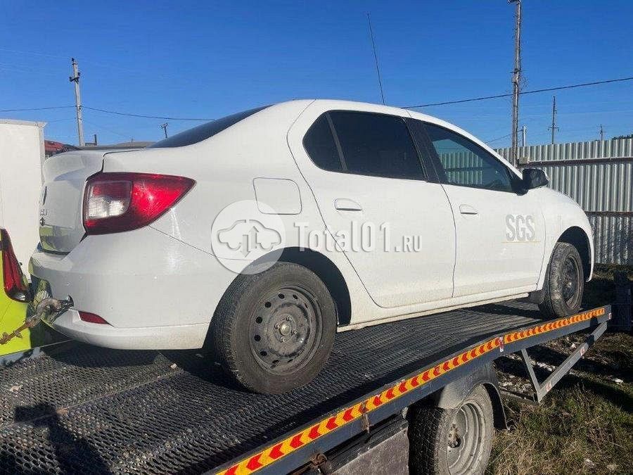 Фото Renault Logan 8