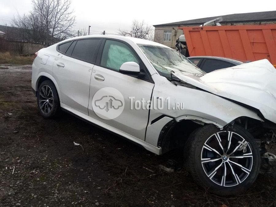 Фото BMW X6 14