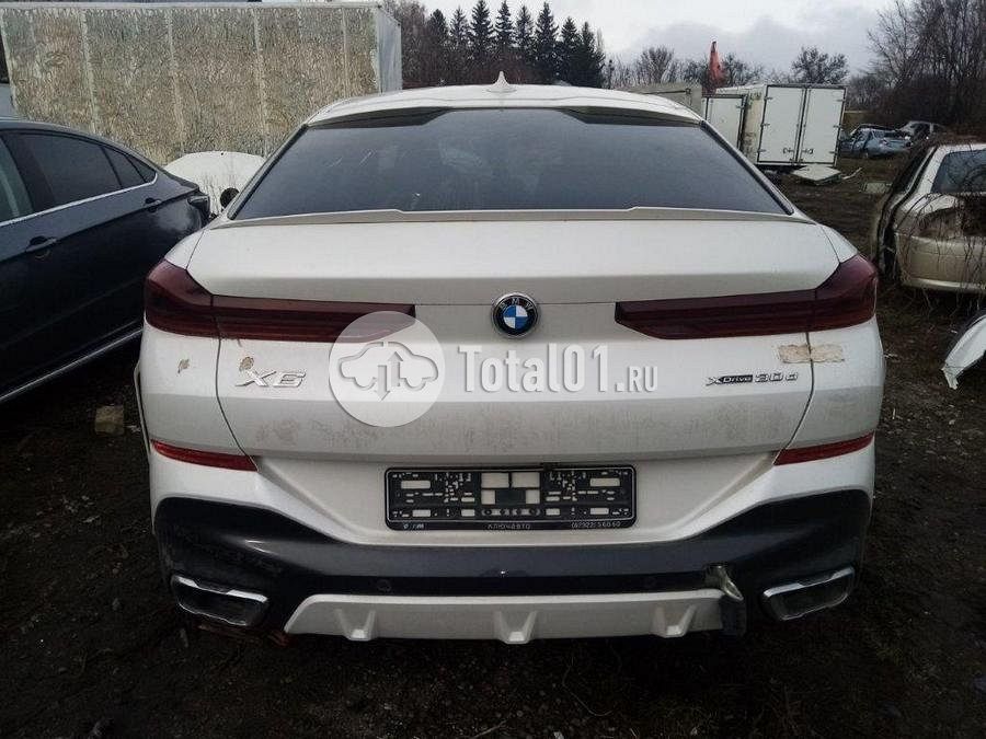 Фото BMW X6 16