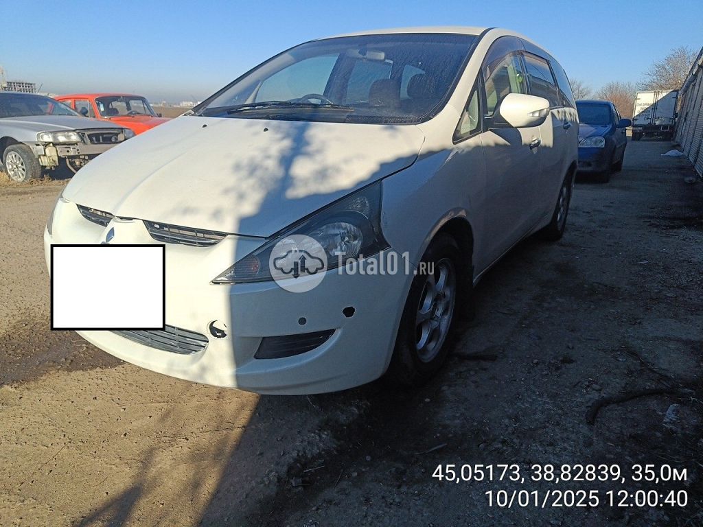 Фото Mitsubishi Grandis 12