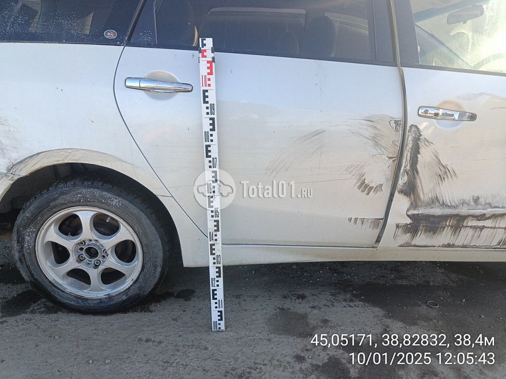 Фото Mitsubishi Grandis 26