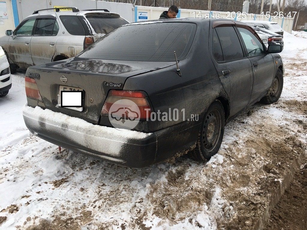 Фото Nissan Bluebird 2