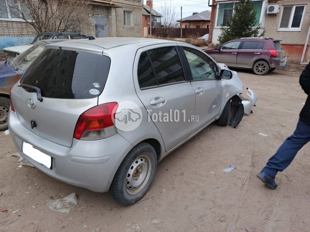 Фото Toyota Vitz 4