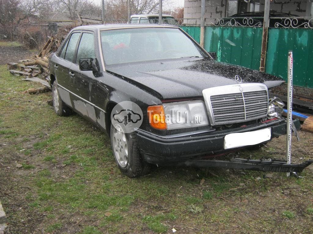 Фото Mercedes-Benz W124 2