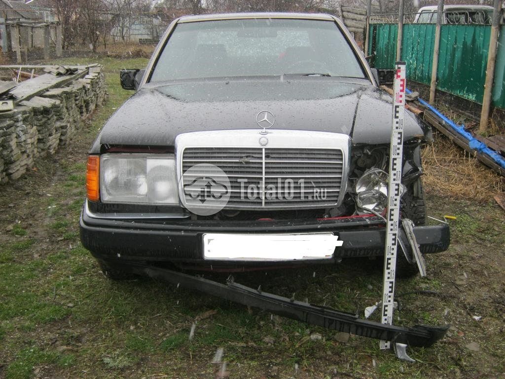 Фото Mercedes-Benz W124 4