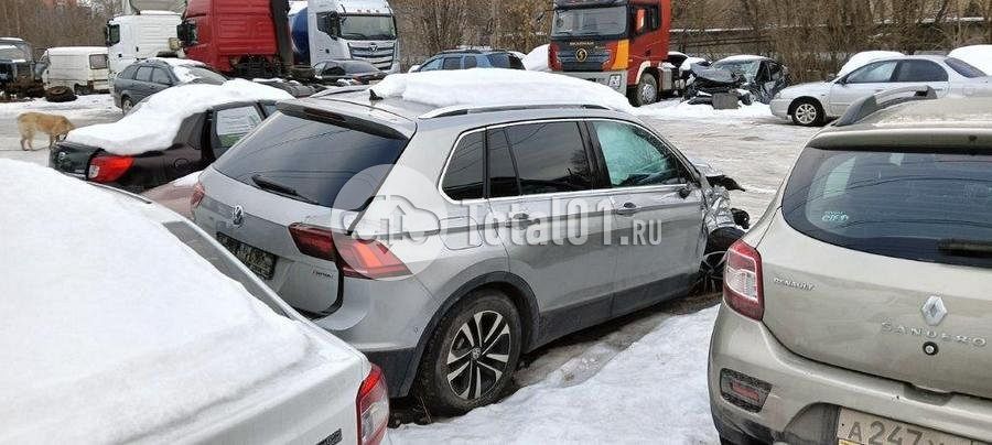 Фото Volkswagen Tiguan 26