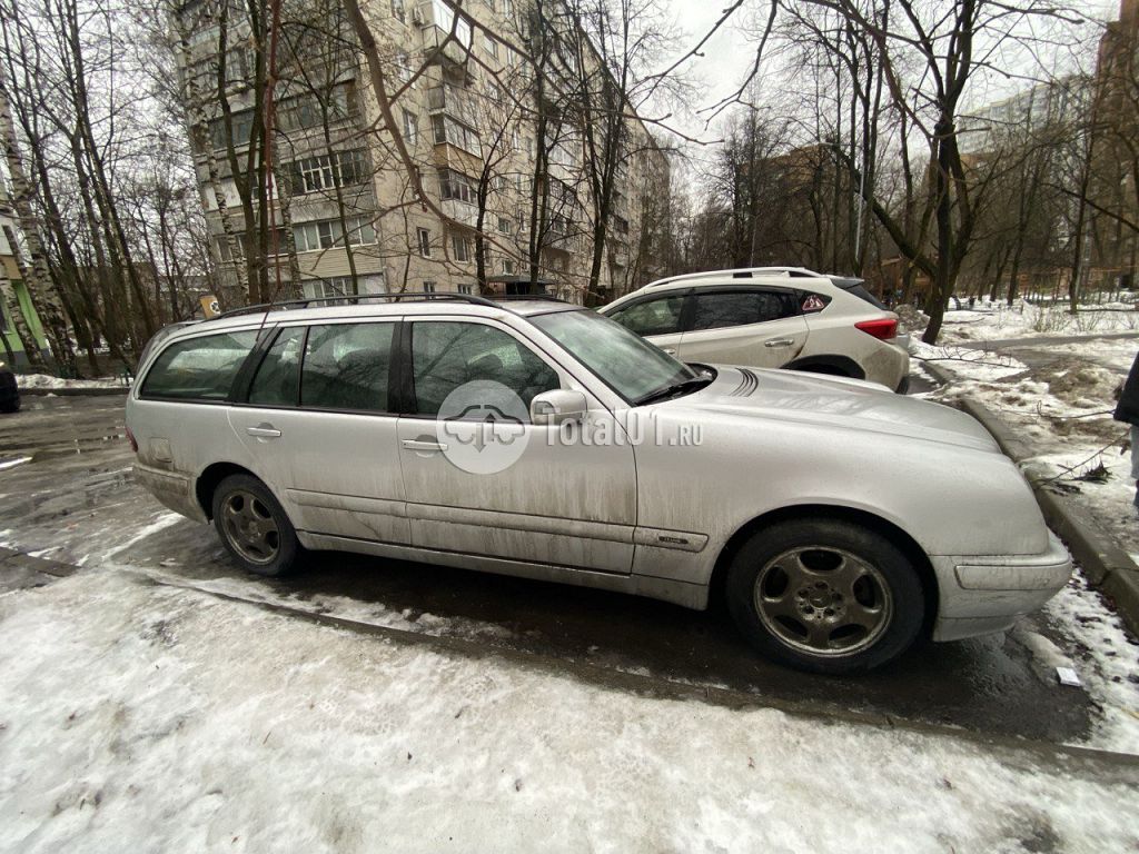 Фото Mercedes-Benz E-класс 8