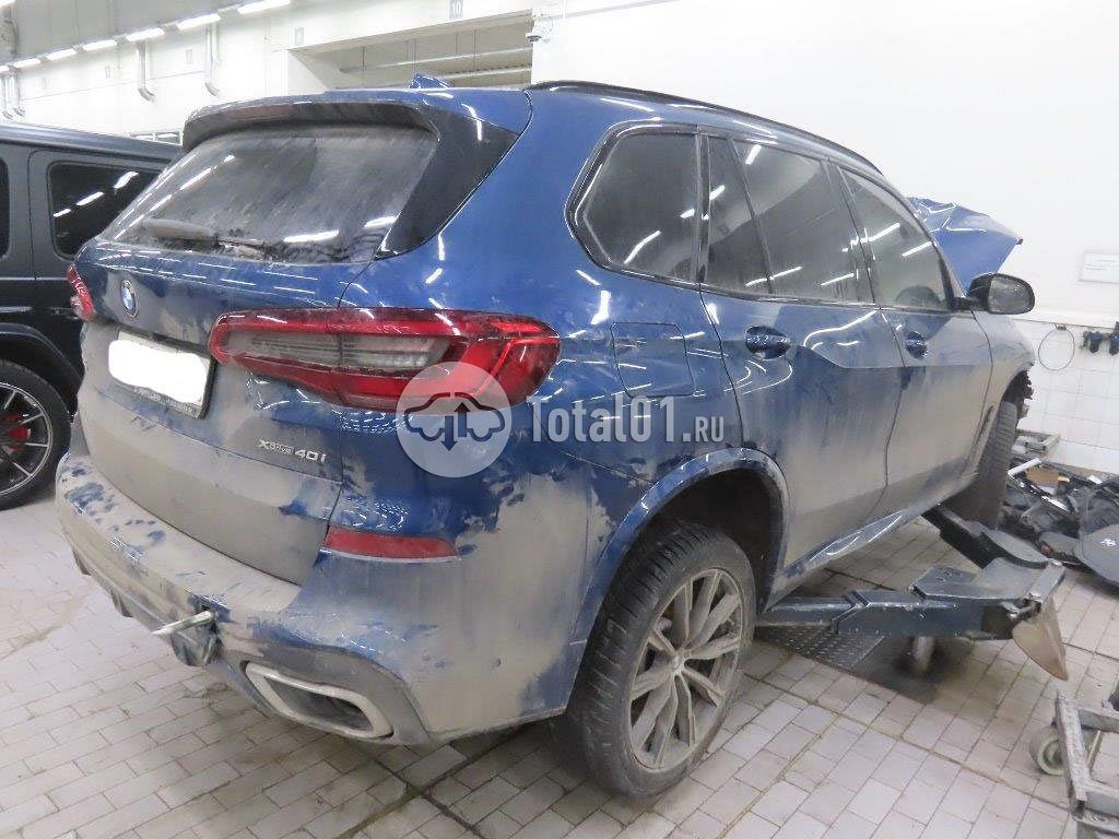 Фото BMW X5 8