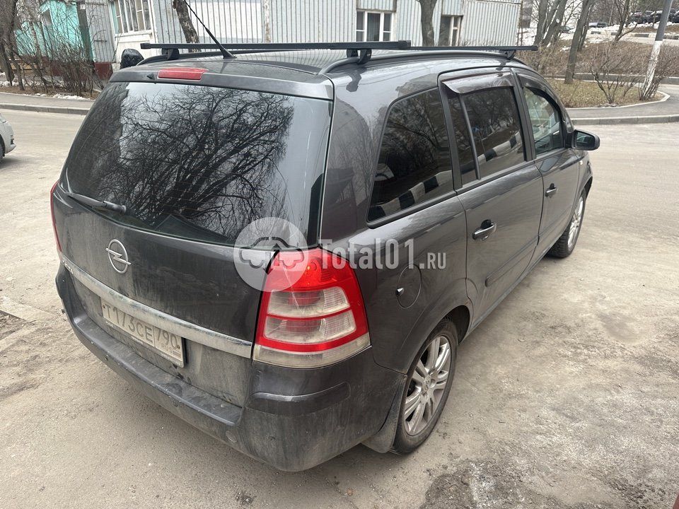 Фото Opel Zafira 4