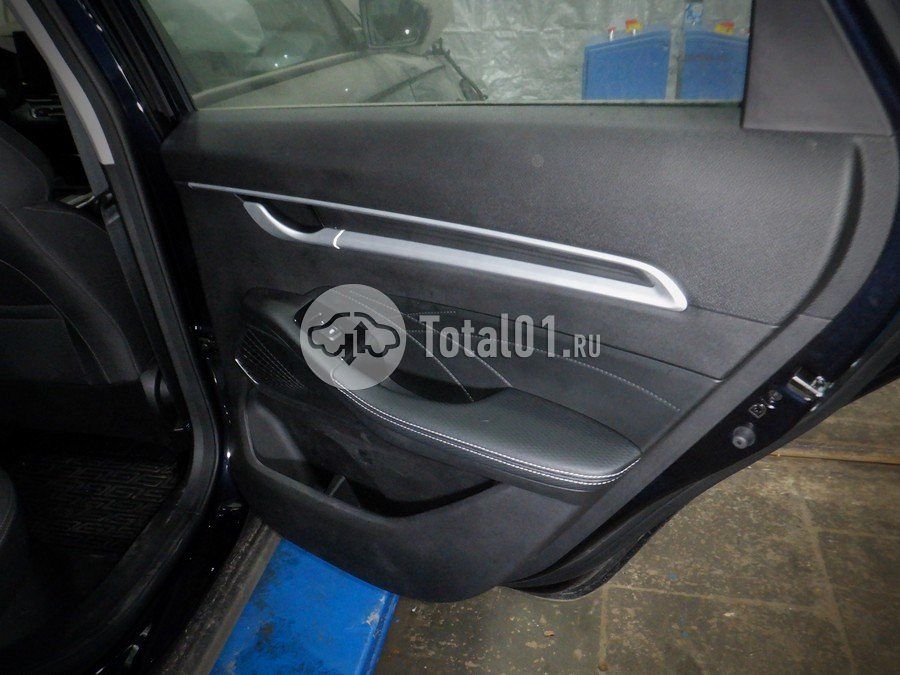 Фото Geely Emgrand 42