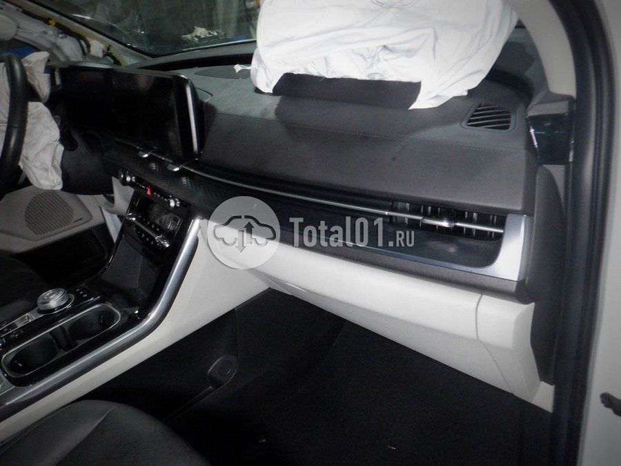 Фото KIA Carnival 28