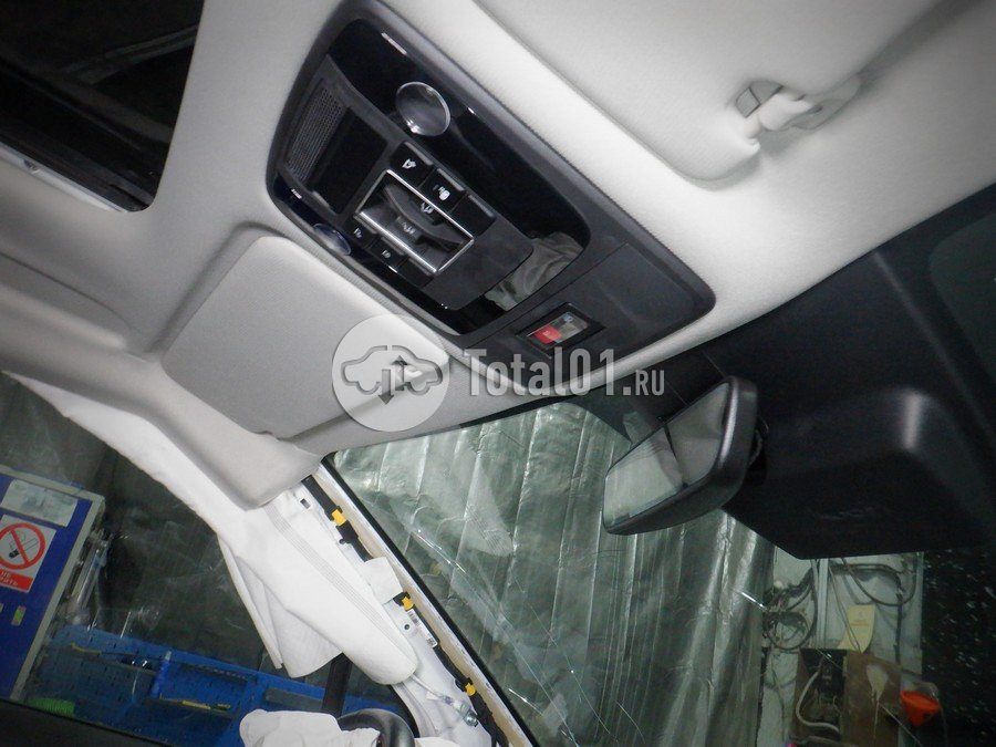 Фото KIA Carnival 40