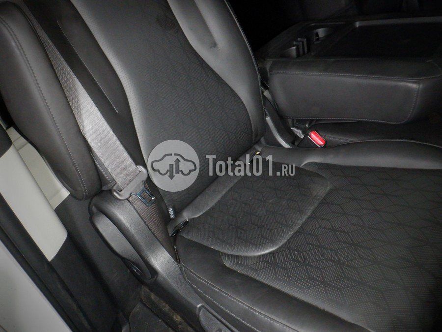 Фото KIA Carnival 56