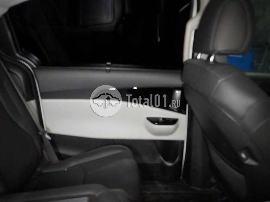 Фото KIA Carnival 62