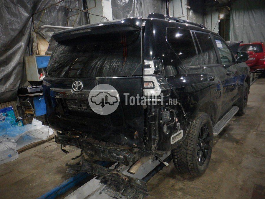 Фото Toyota Land Cruiser Prado 16