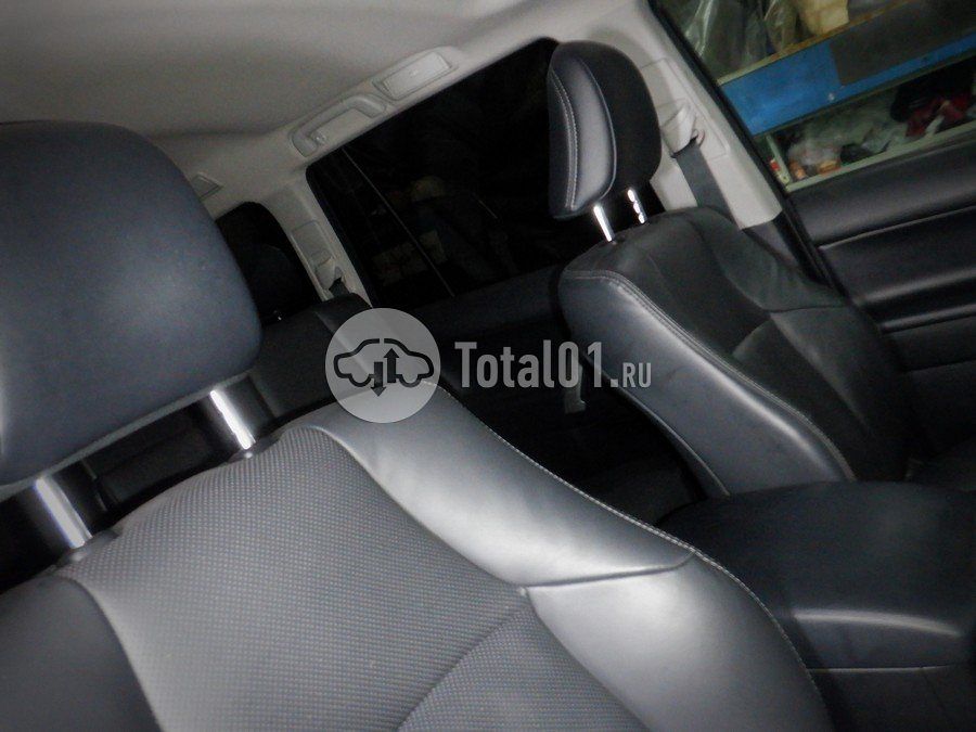 Фото Toyota Land Cruiser Prado 26