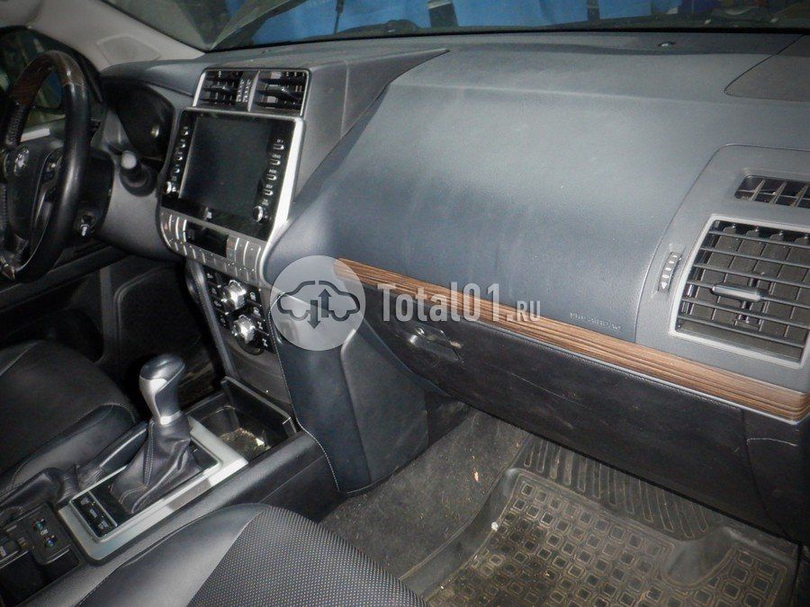 Фото Toyota Land Cruiser Prado 30