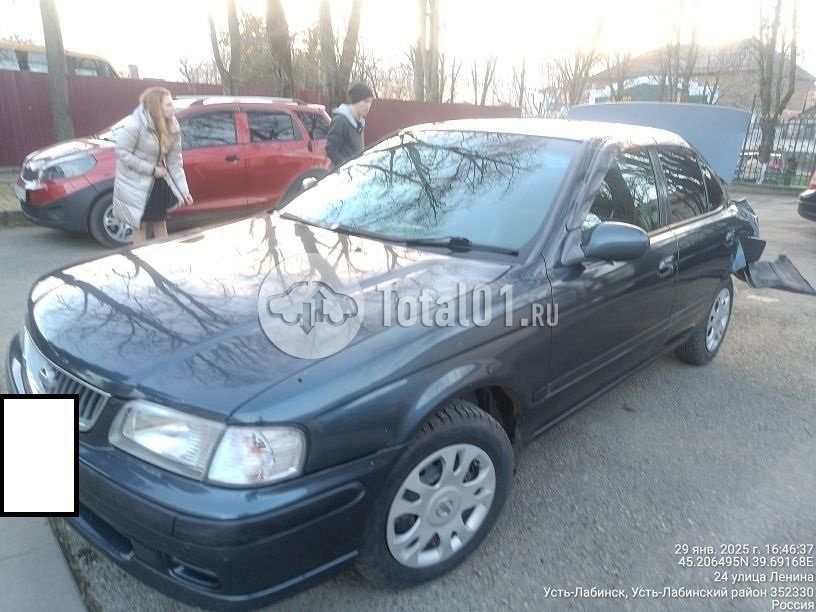 Фото Nissan Sunny 4