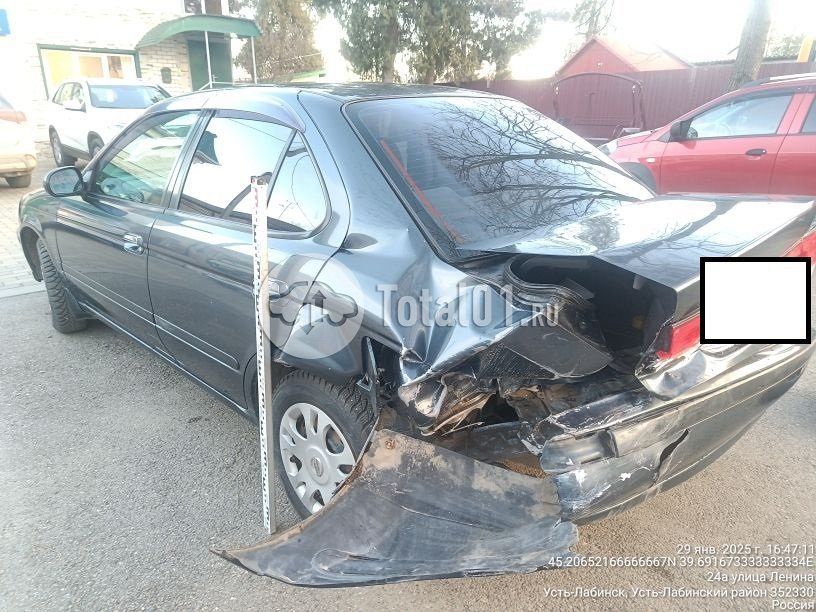 Фото Nissan Sunny 8