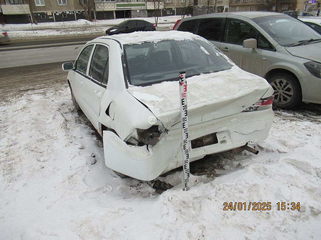 Фото Mitsubishi Lancer Cedia 4