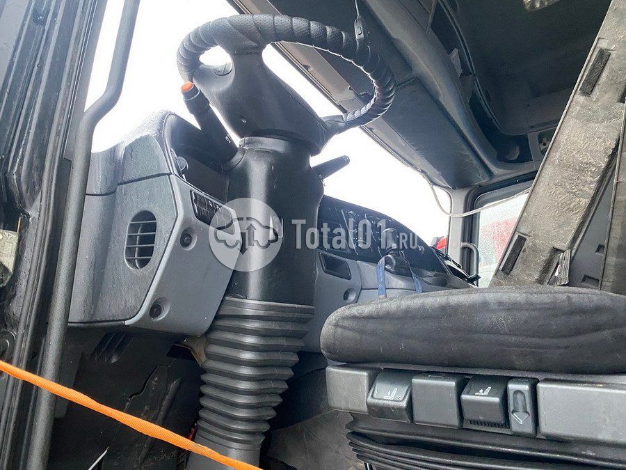 Фото Mercedes-Benz Actros 1844 14