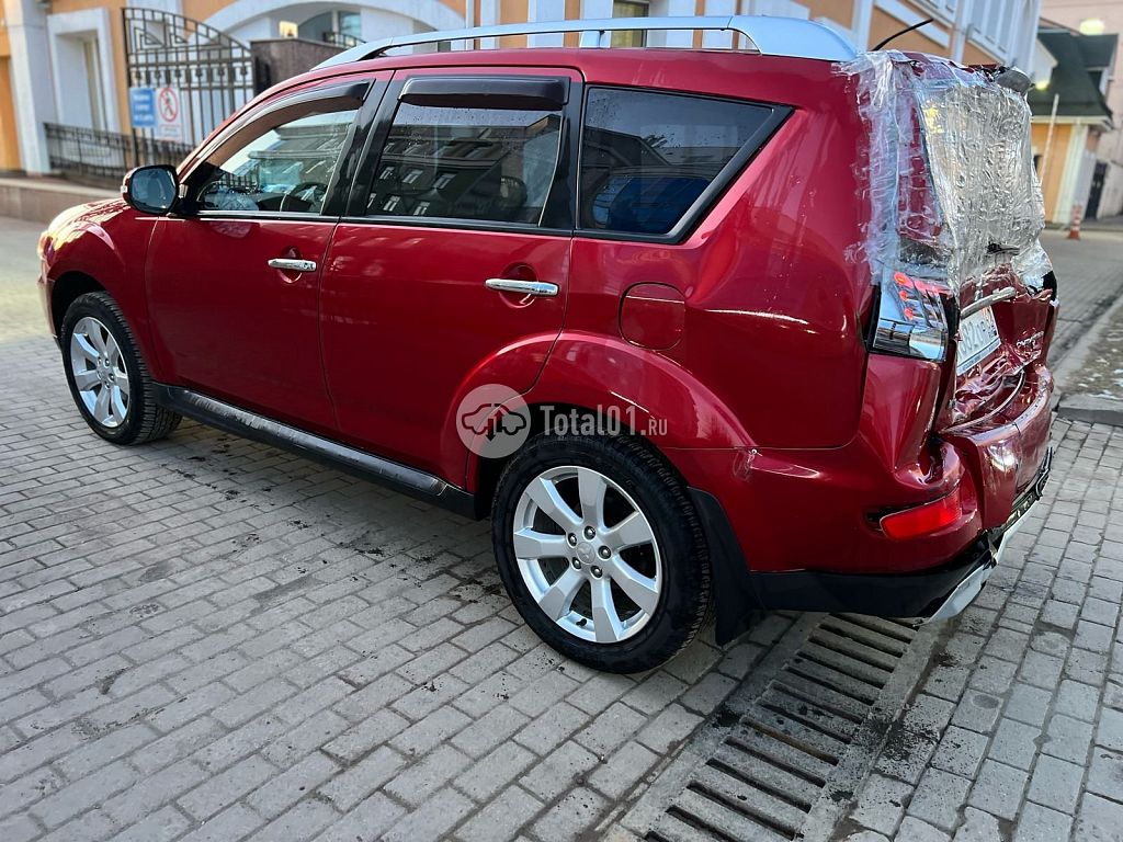 Фото Mitsubishi Outlander 12