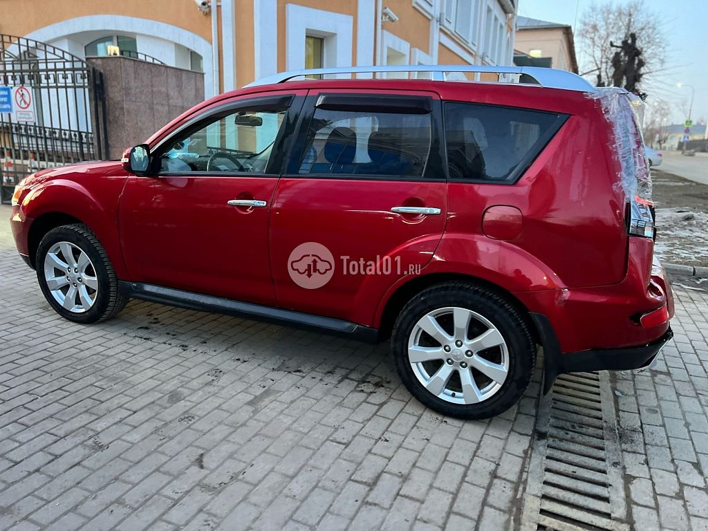 Фото Mitsubishi Outlander 14