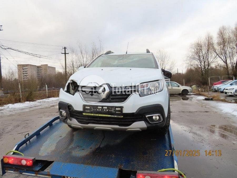 Фото Renault Sandero 8