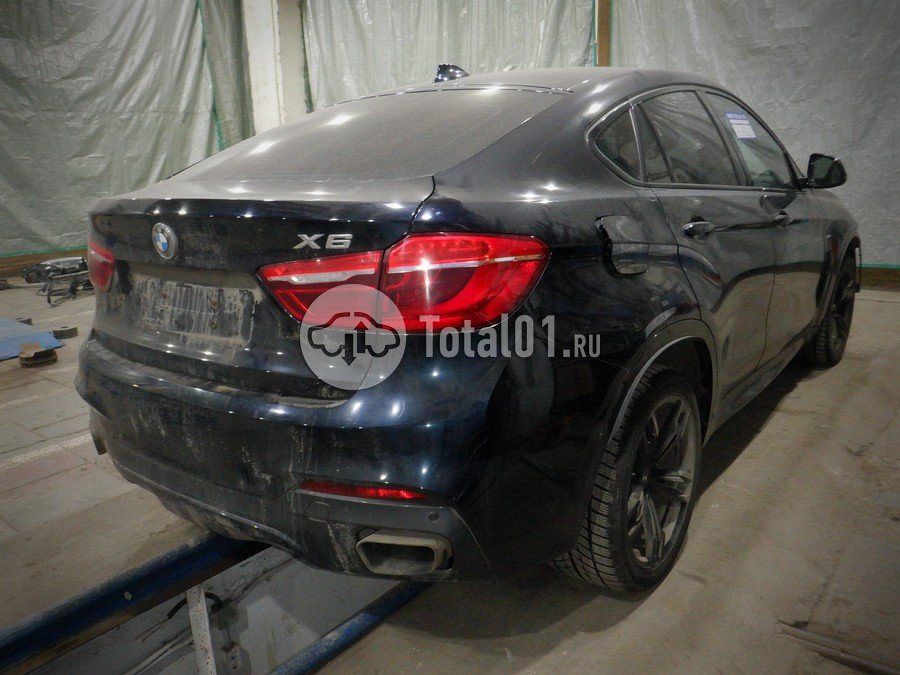 Фото BMW X6 16