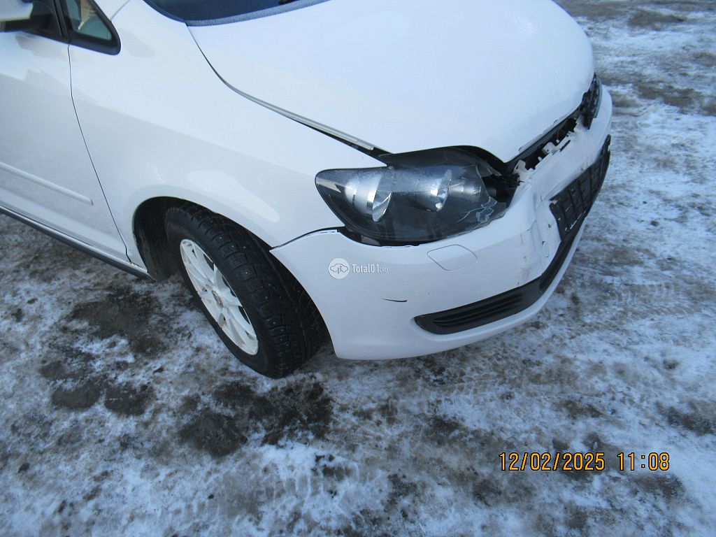 Фото Volkswagen Golf Plus 148