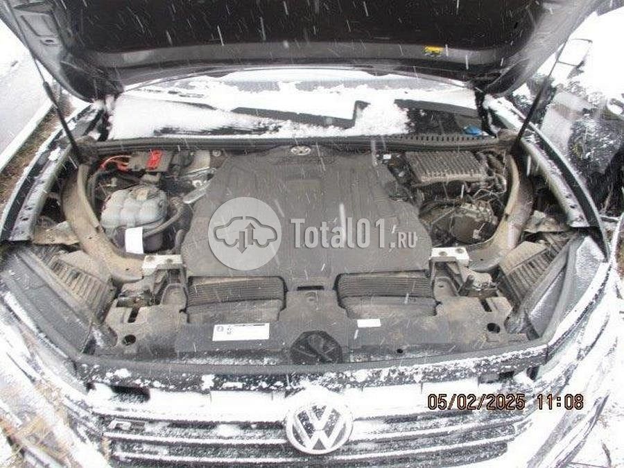 Фото Volkswagen Touareg 80