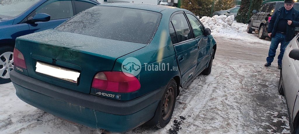 Фото Toyota Avensis 4