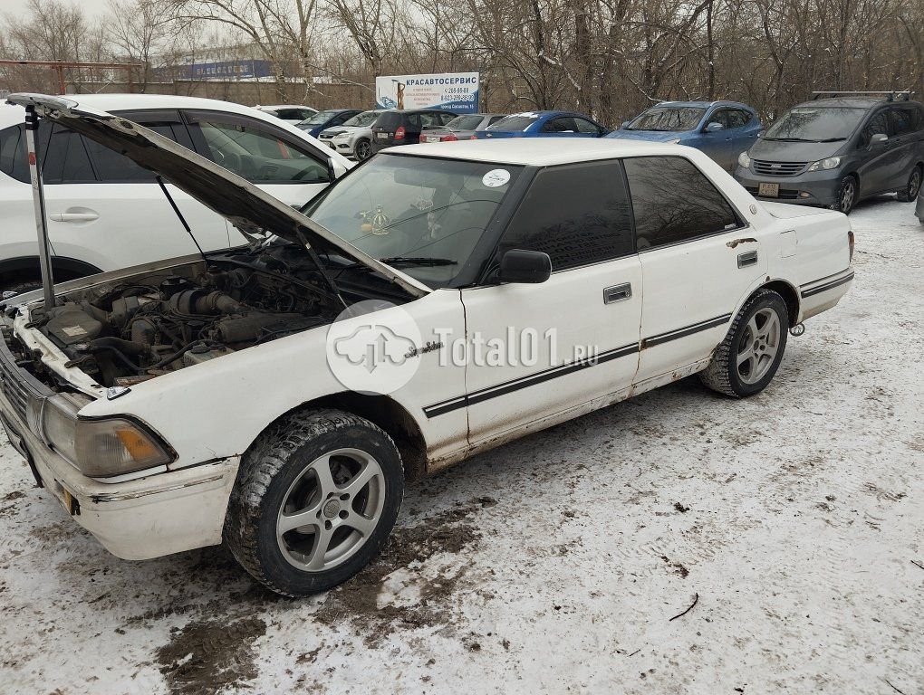 Фото Toyota Crown 2