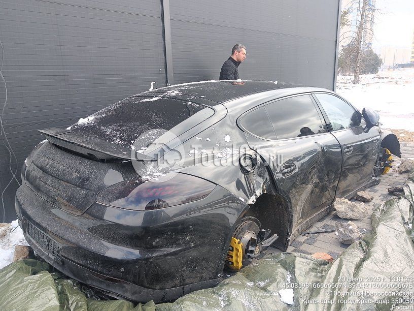 Фото Porsche Panamera Turbo 10