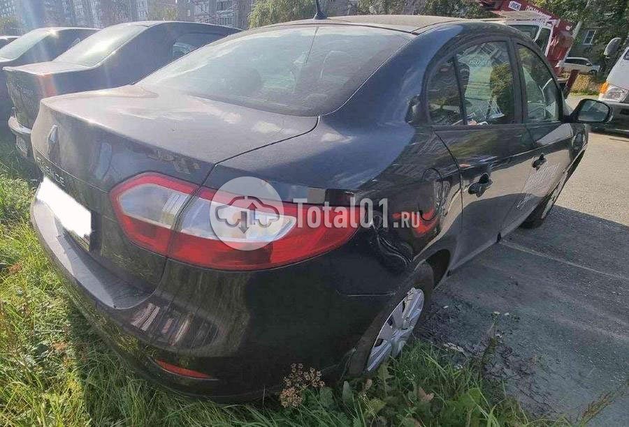 Фото Renault Fluence 8