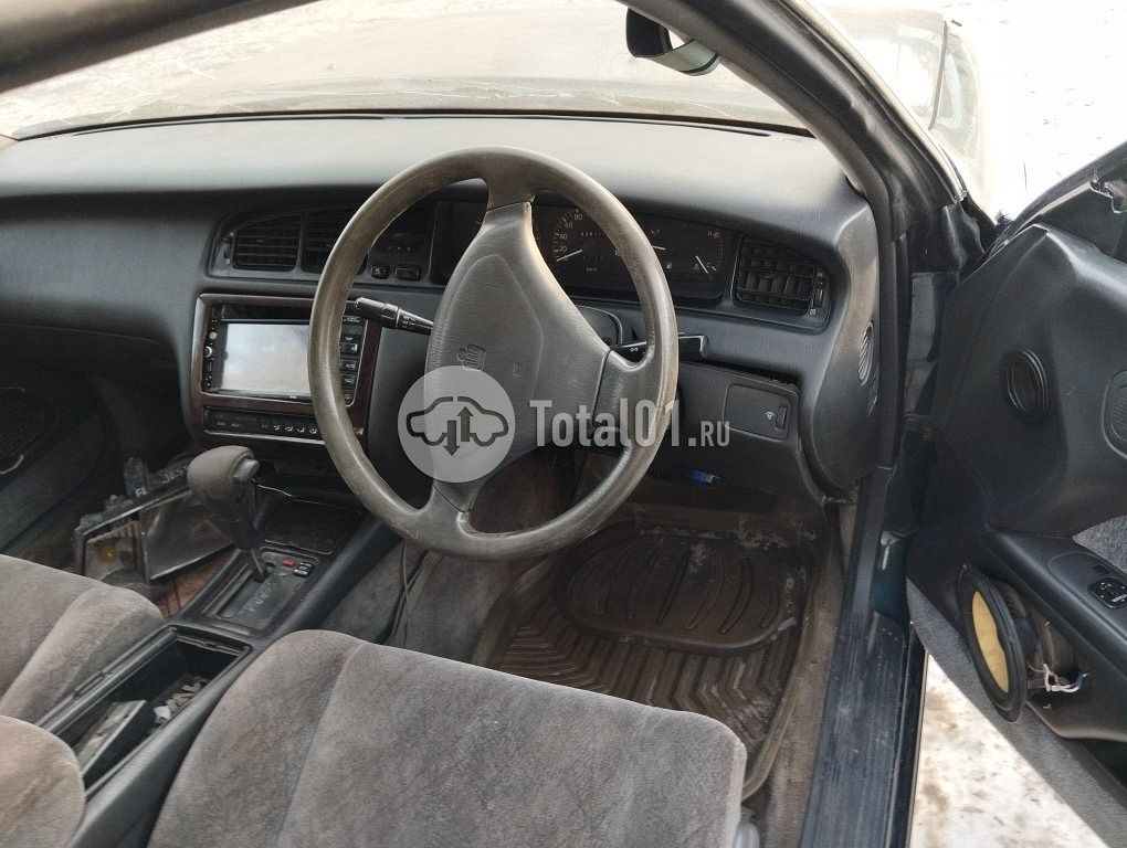 Фото Toyota Crown 40